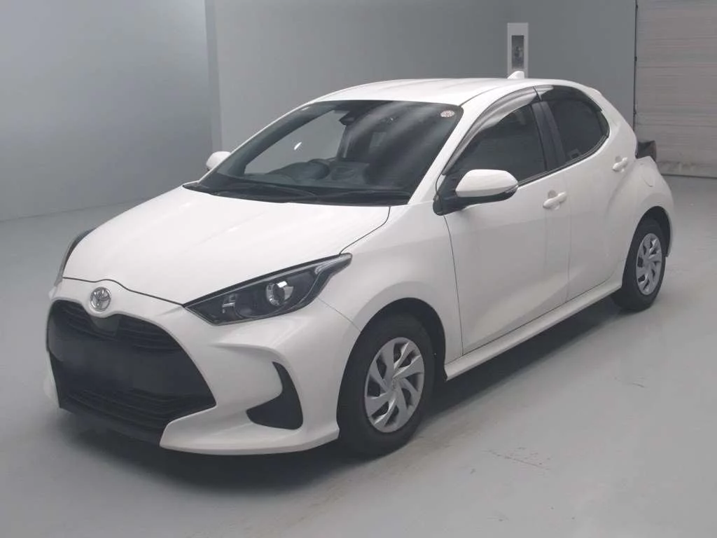 Toyota Yaris  с аукциона в Японии