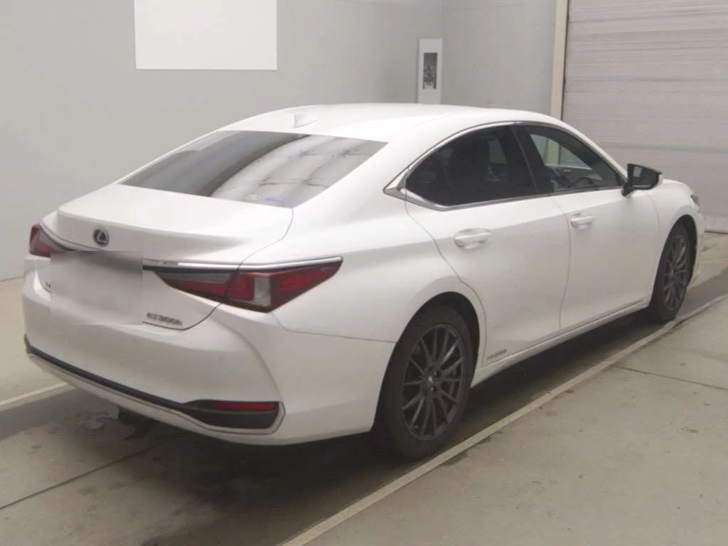 Lexus ES300h  с аукциона в Японии