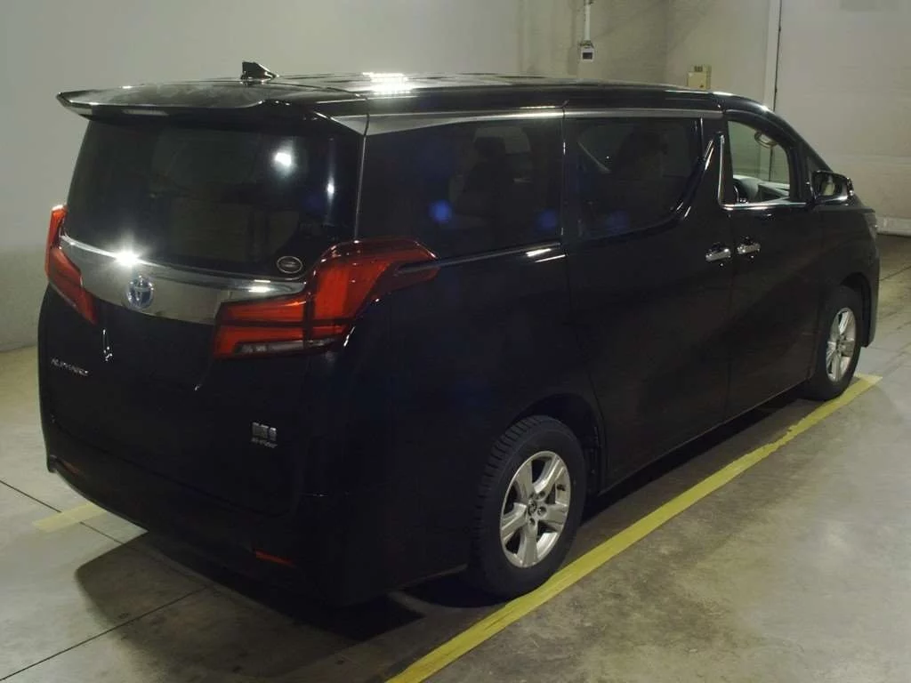 Toyota Alphard  с аукциона в Японии