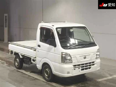 Nissan NT100 Clipper