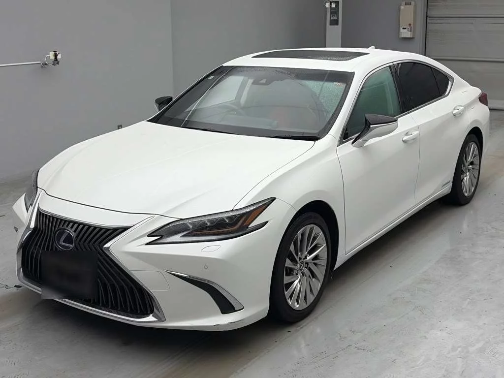 Lexus ES300h  с аукциона в Японии