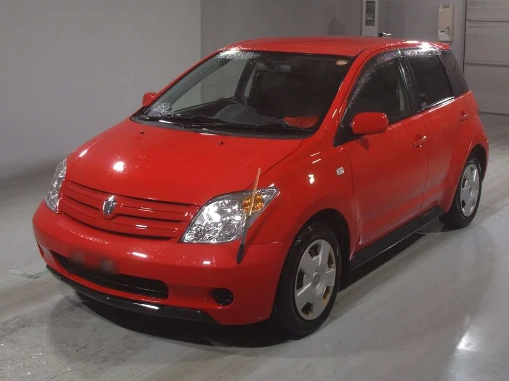 Toyota Ist  с аукциона в Японии
