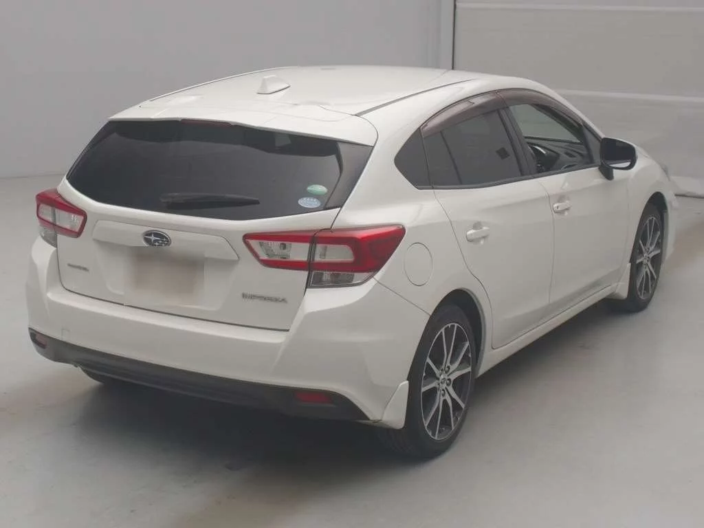 Subaru Impreza  с аукциона в Японии