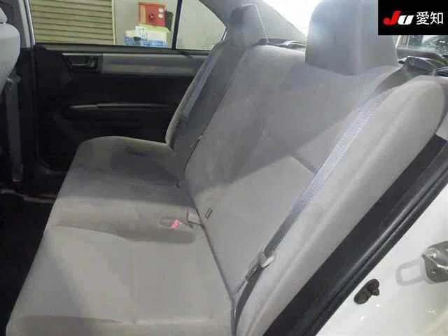 Toyota Corolla Axio  с аукциона в Японии