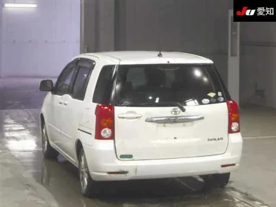 Toyota Raum