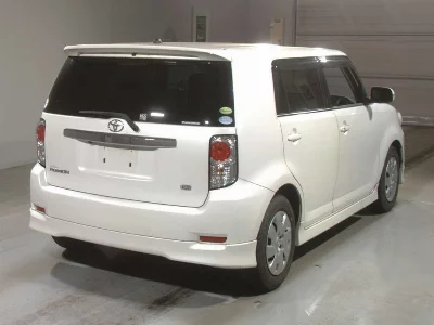 Toyota Corolla Rumion