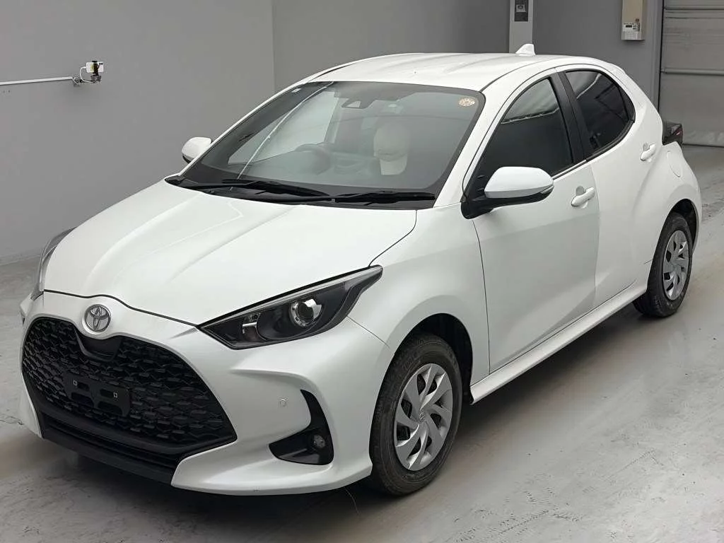 Toyota Yaris  с аукциона в Японии