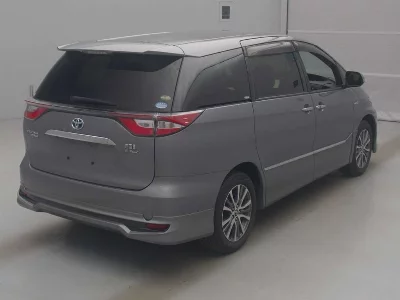 Статистика аукционов Toyota Estima Hybrid