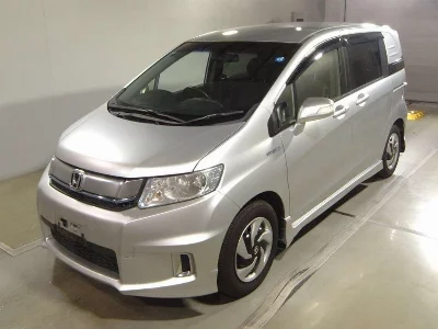 Honda FREED SPIKE HYBRID