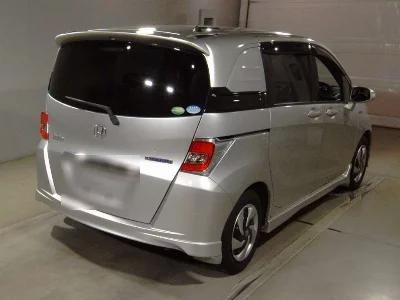 Honda FREED SPIKE HYBRID