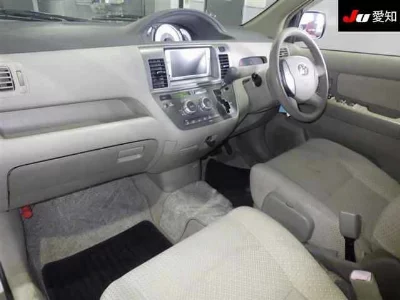 Toyota Raum
