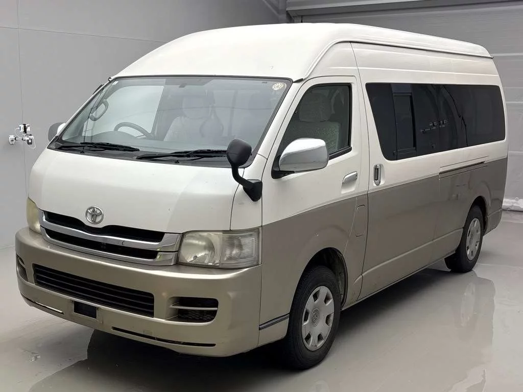 Toyota HiAce  с аукциона в Японии