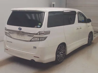 TOYOTA VELLFIRE HYBRID