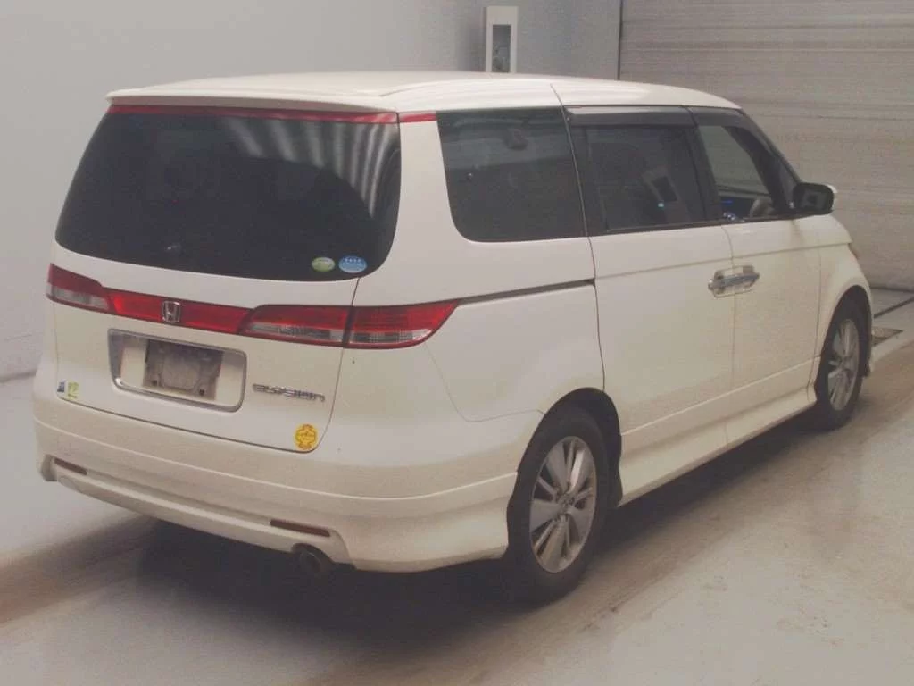 Honda Elysion  с аукциона в Японии