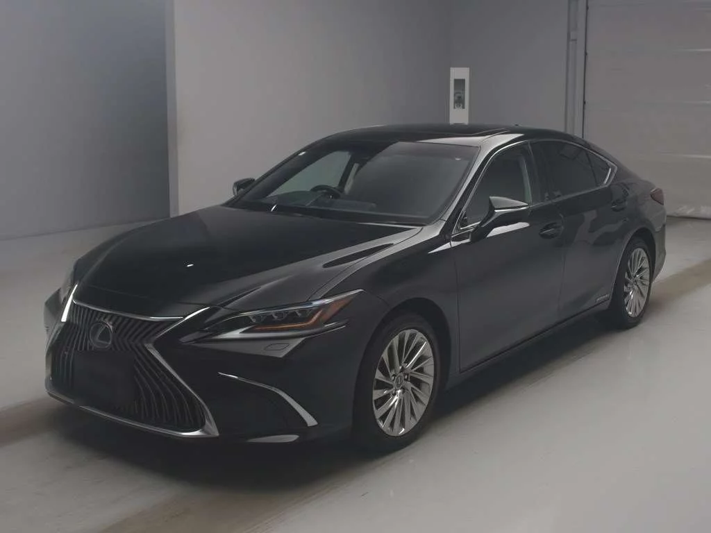 Lexus ES300h  с аукциона в Японии