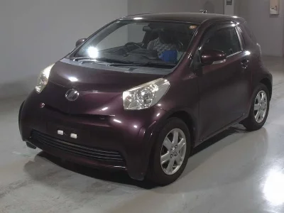 Toyota iQ