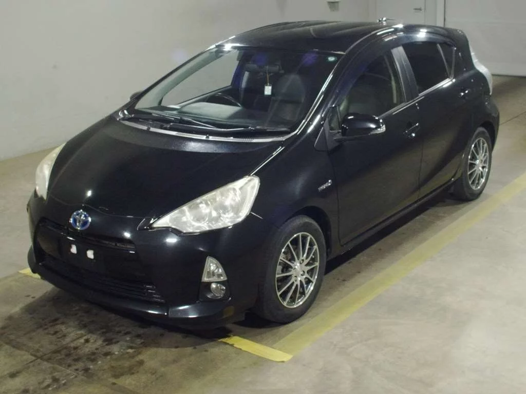 Toyota Aqua  с аукциона в Японии