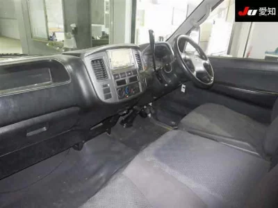 Nissan Caravan