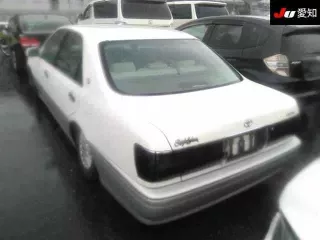 Цена авто Toyota Crown с аукционов Японии, номер кузова JZS171, пробег 108 000, оценка 20