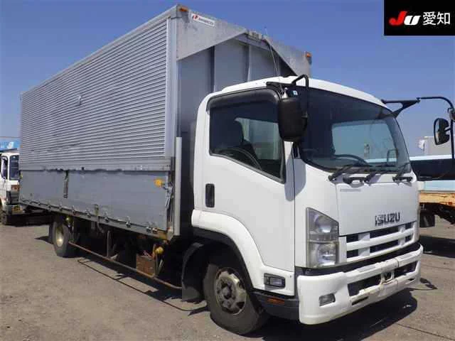 Isuzu Forward  с аукциона в Японии