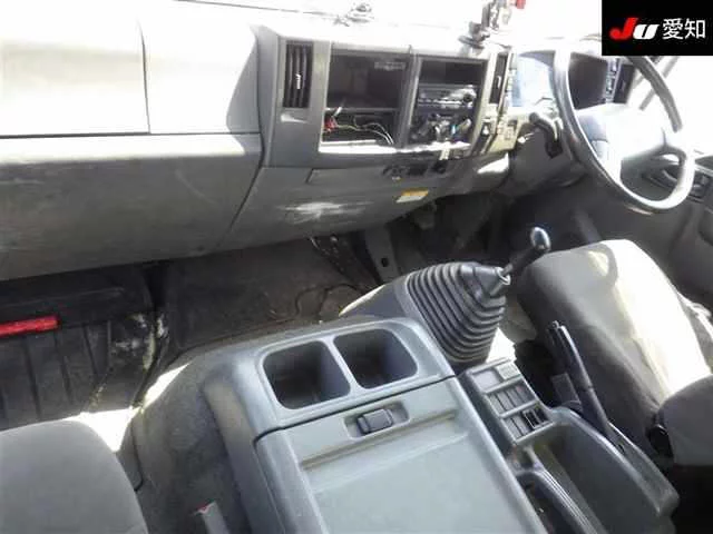 Isuzu Forward  с аукциона в Японии