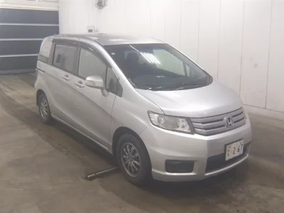 Honda Freed Spike