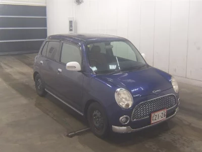 Daihatsu Mira Gino