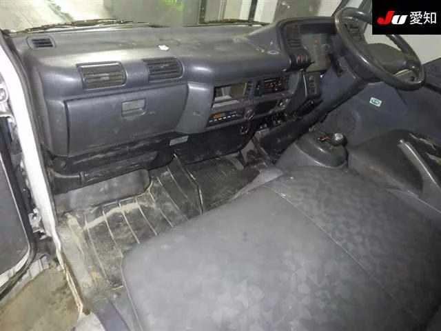Isuzu Elf  с аукциона в Японии