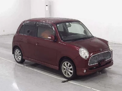 Daihatsu Mira Gino