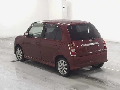 Daihatsu Mira Gino