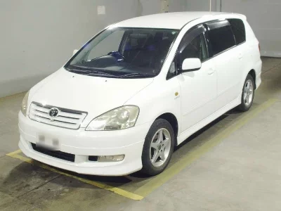 Toyota Ipsum