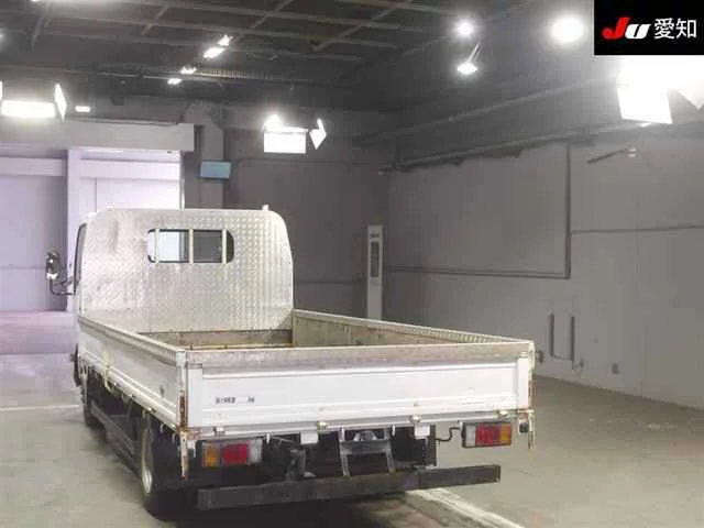 Isuzu Elf  с аукциона в Японии