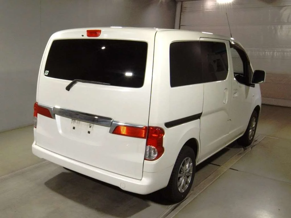Nissan NV200  с аукциона в Японии