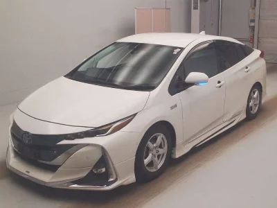 Toyota Prius PHV