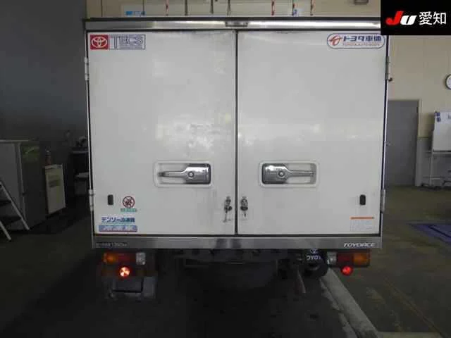 Toyota ToyoAce  с аукциона в Японии