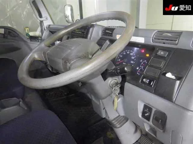 Mitsubishi Fuso Canter  с аукциона в Японии
