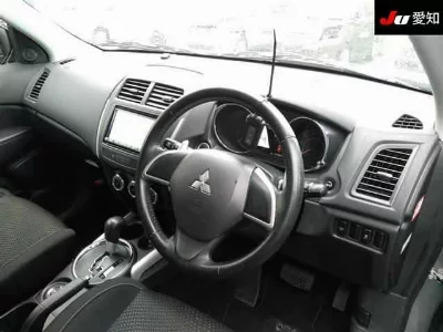 Mitsubishi RVR