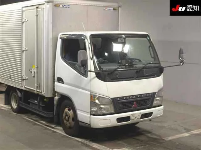 Mitsubishi Fuso Canter  с аукциона в Японии
