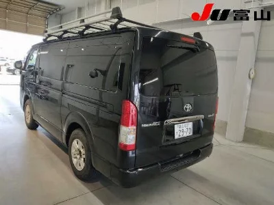 Toyota RegiusAce