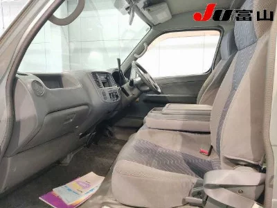 Isuzu Como