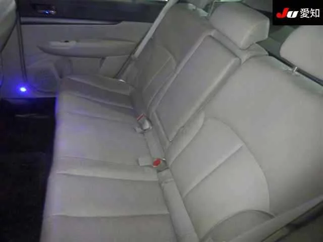 Subaru Outback  с аукциона в Японии
