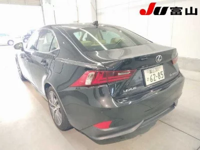 Lexus IS300h