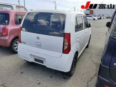 Nissan Pino