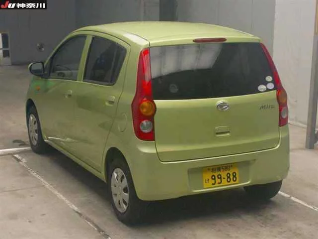Daihatsu Mira  с аукциона в Японии
