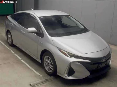 Toyota Prius PHV
