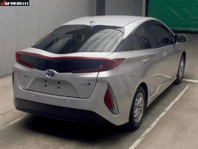Toyota Prius PHV