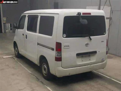 TOYOTA LITE ACE VAN