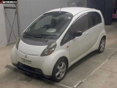 Mitsubishi i