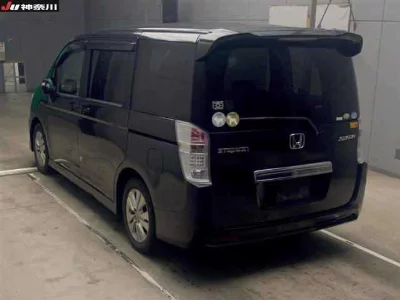 Honda STEPWGN SPADA