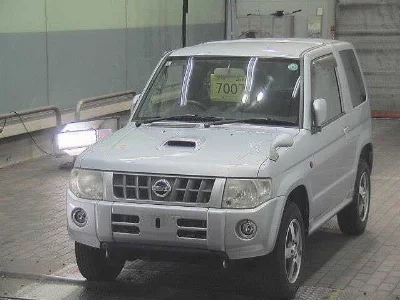 Nissan Kix